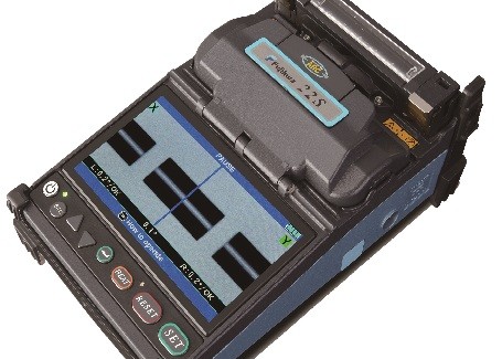 Fujikura Launches the World’s Smallest, Lightest Active V-Groove Splicer